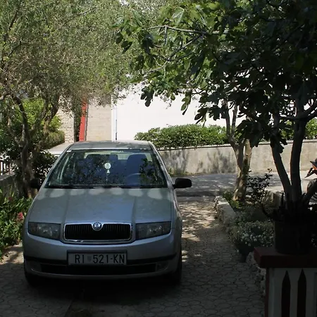 Apartamento With Parking Space Povljana, Pag - 6468 Povljana