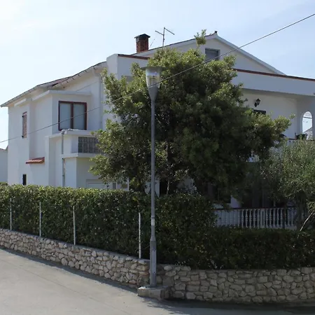 With A Parking Space Povljana, Pag - 6468 Διαμέρισμα Povljana